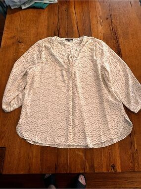 NYDJ blouse animal print 3/4 sleeve